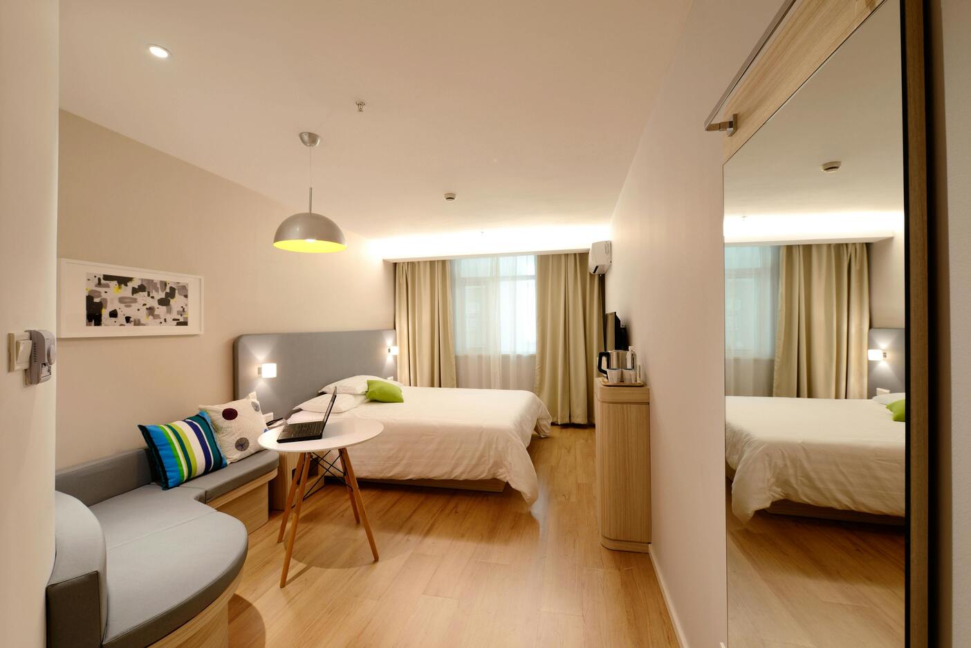 ¿Habitaciones PREMIUM amuebladas en Barcelona?